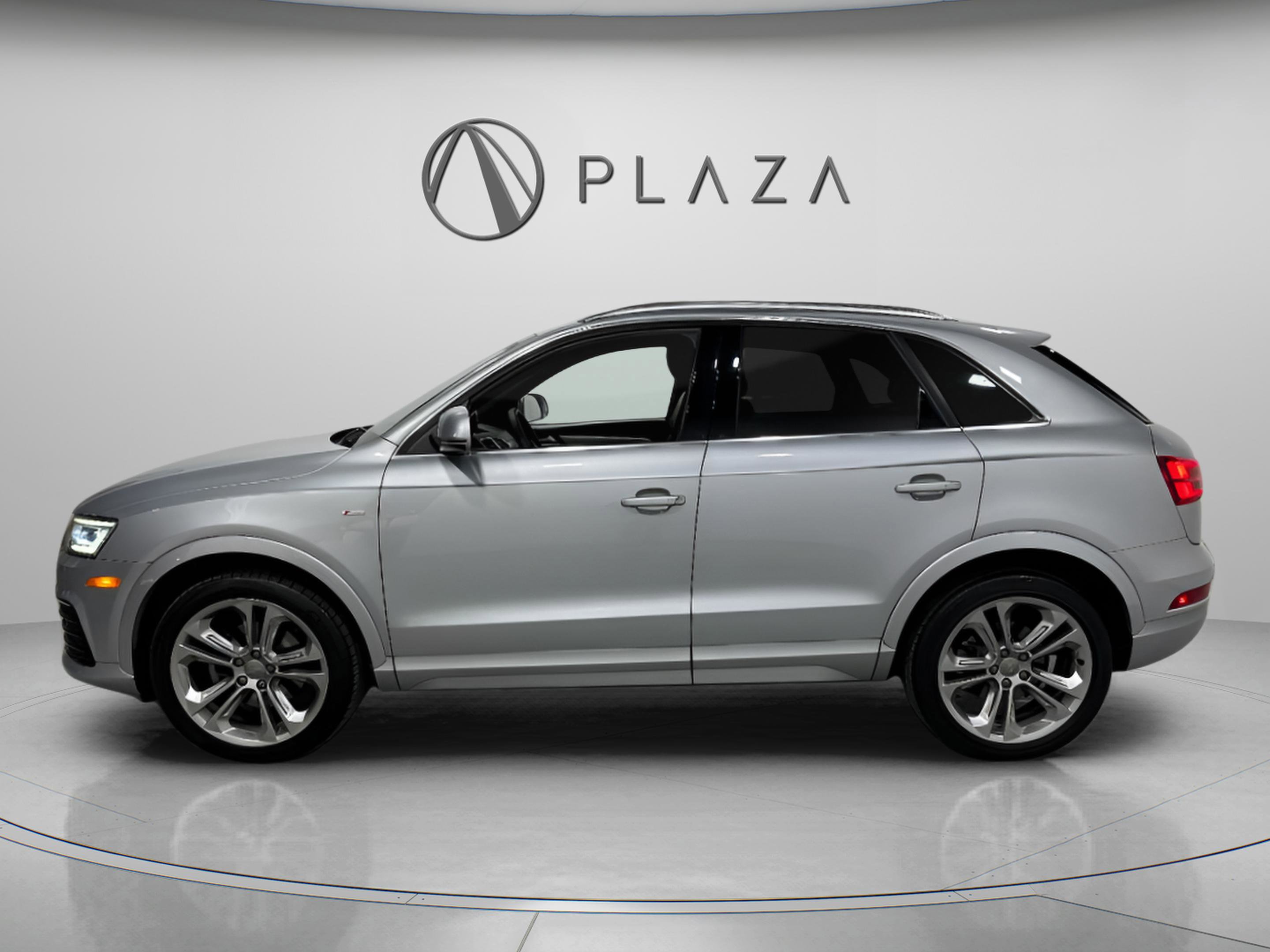 Used 2018 Audi Q3 2.0T Premium Plus image 2