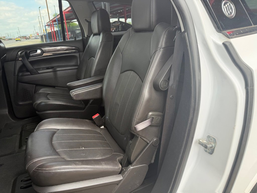 Used 2017 Buick Enclave Leather FWD image 26