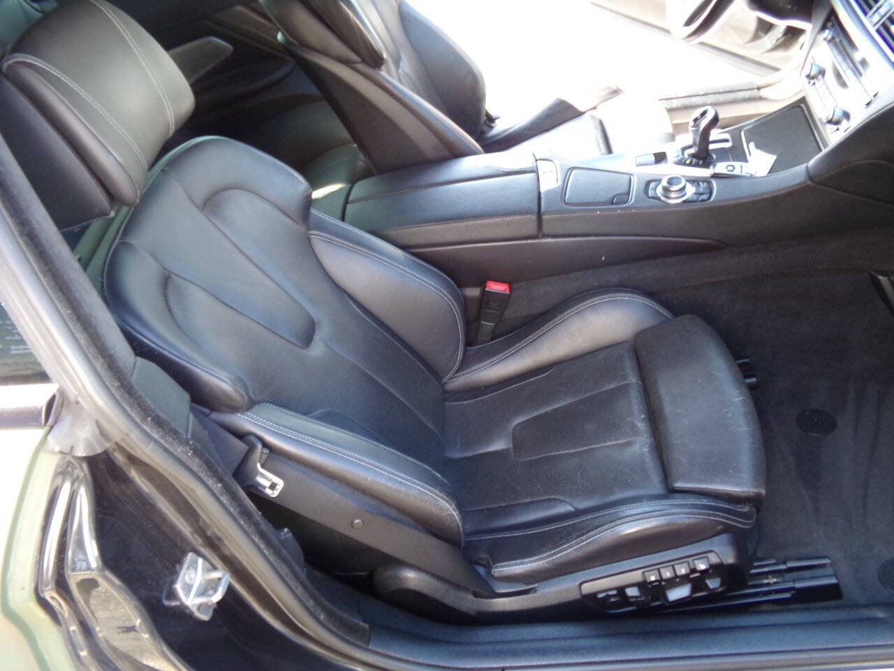 Used 2014 BMW M6 Coupe w/ Competition Package RWD image 46