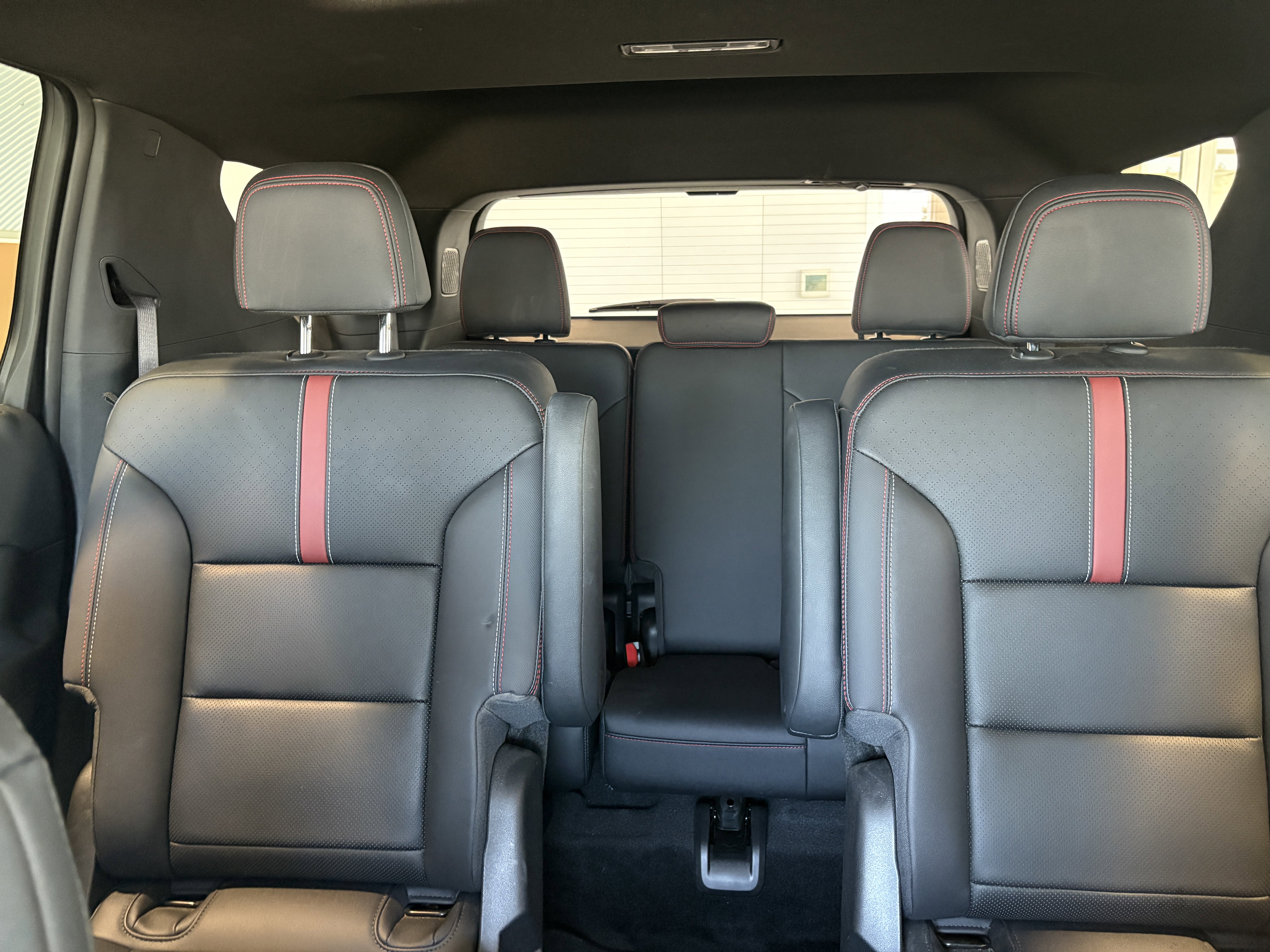 Used 2025 Chevrolet Traverse RS w/ LPO, Floor Liner Package image 24