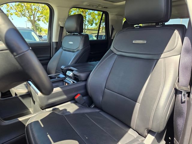 Certified 2025 Ford Expedition Platinum AWD/4WD image 13