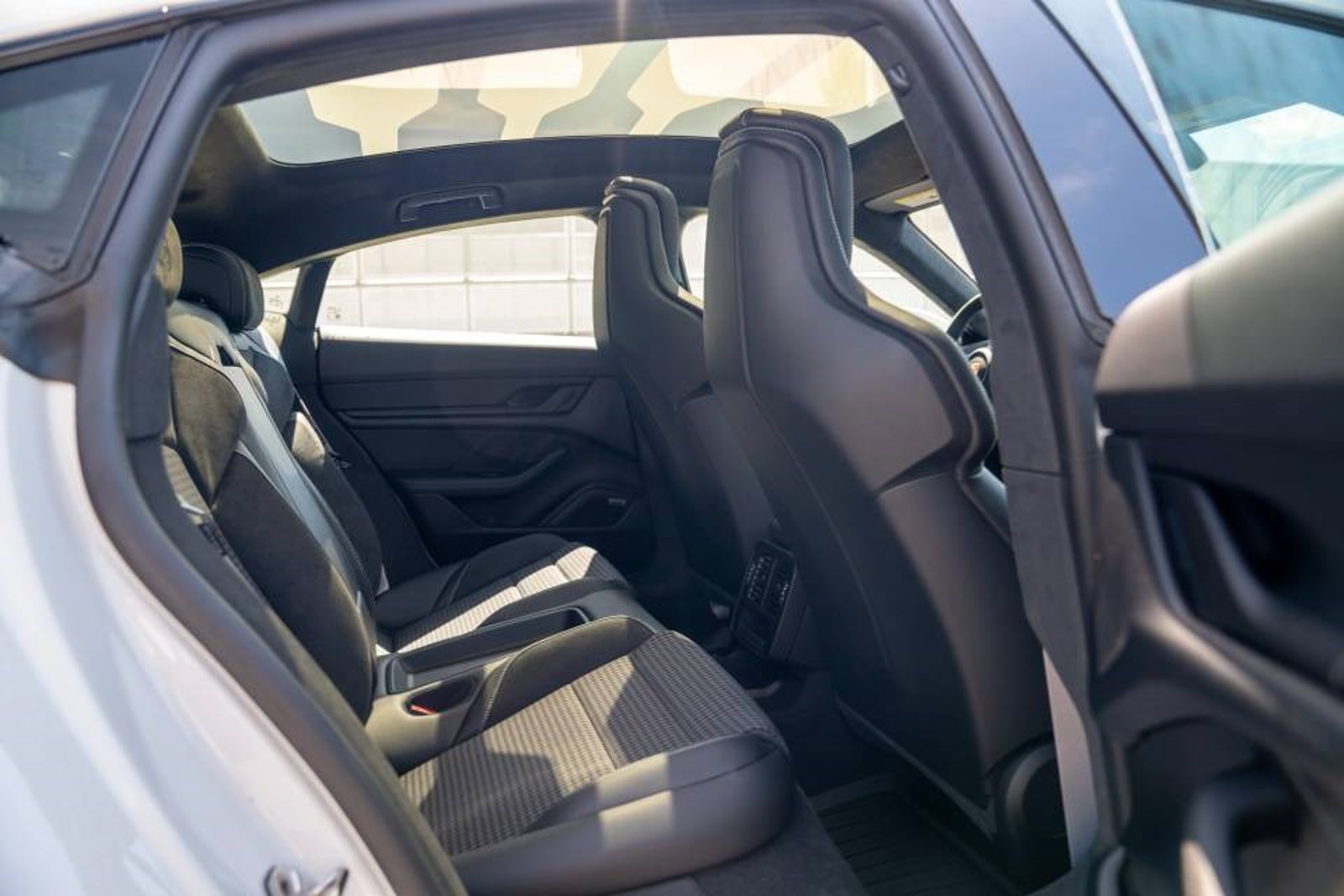New 2026 Porsche Taycan 4S AWD/4WD image 25