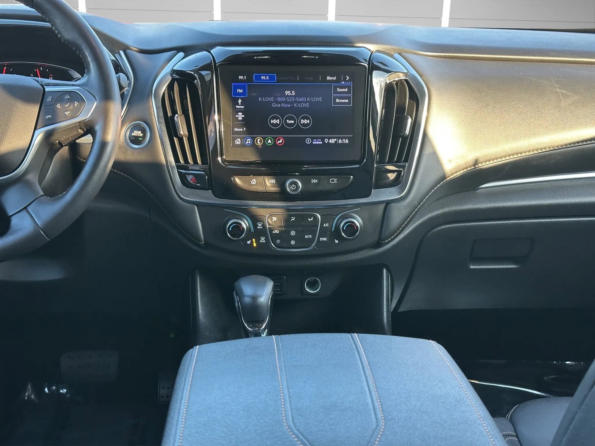 Used 2021 Chevrolet Traverse RS AWD/4WD image 19