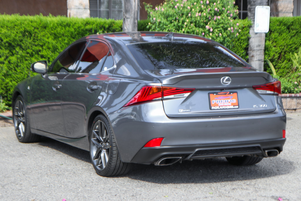 Used 2019 Lexus IS 300 F Sport w/ F Sport Package RWD image 6