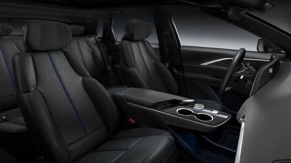 New 2026 Cadillac Lyriq Sport w/ LPO, Floor Liner Package AWD/4WD image 29