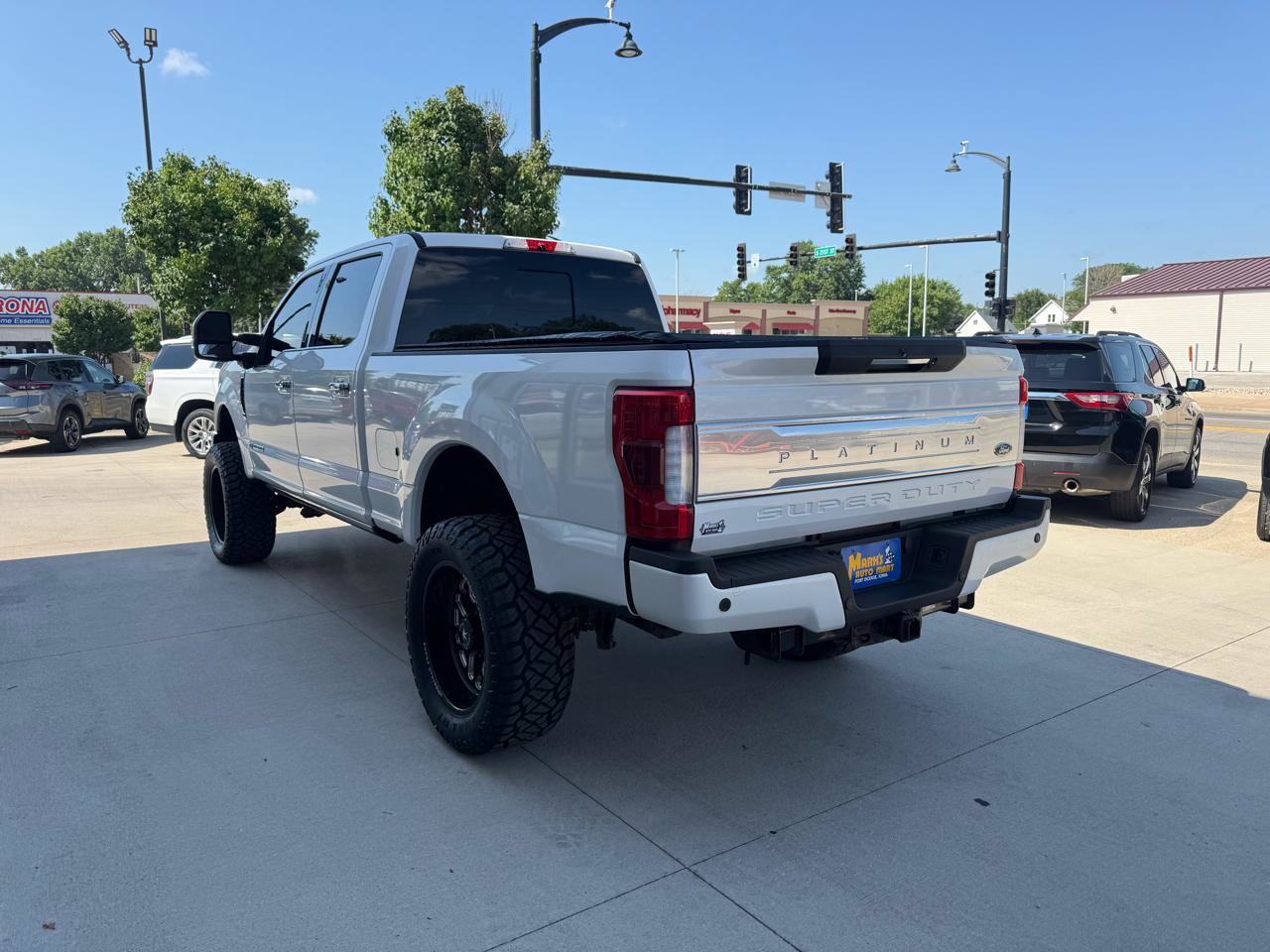 Used 2019 Ford F350 Platinum w/ Platinum Ultimate Package AWD/4WD image 4