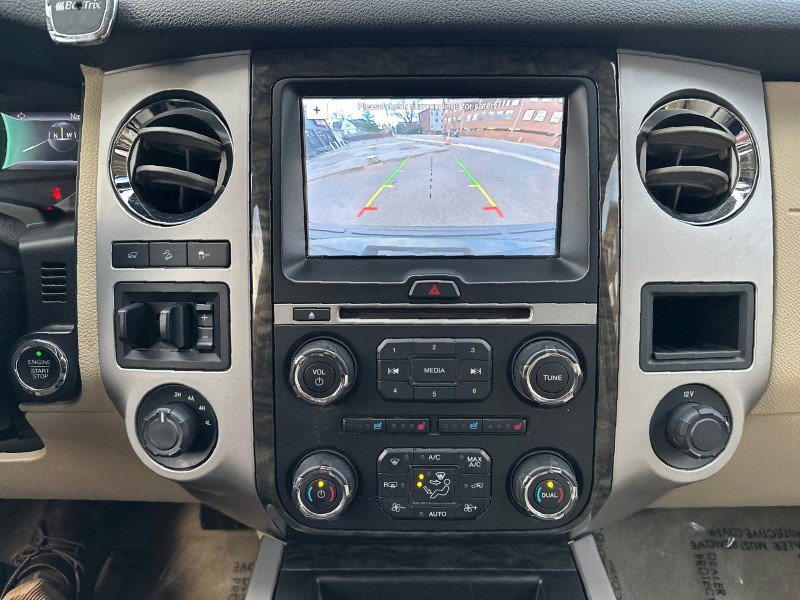 Used 2017 Ford Expedition Limited image 40