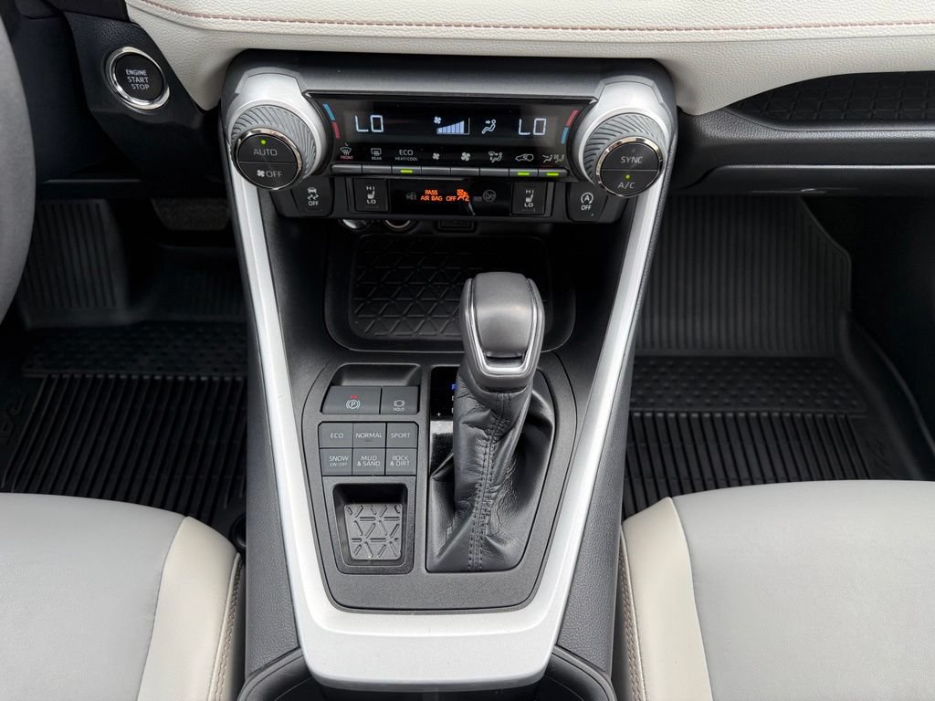 Certified 2023 Toyota RAV4 XLE Premium AWD/4WD image 23