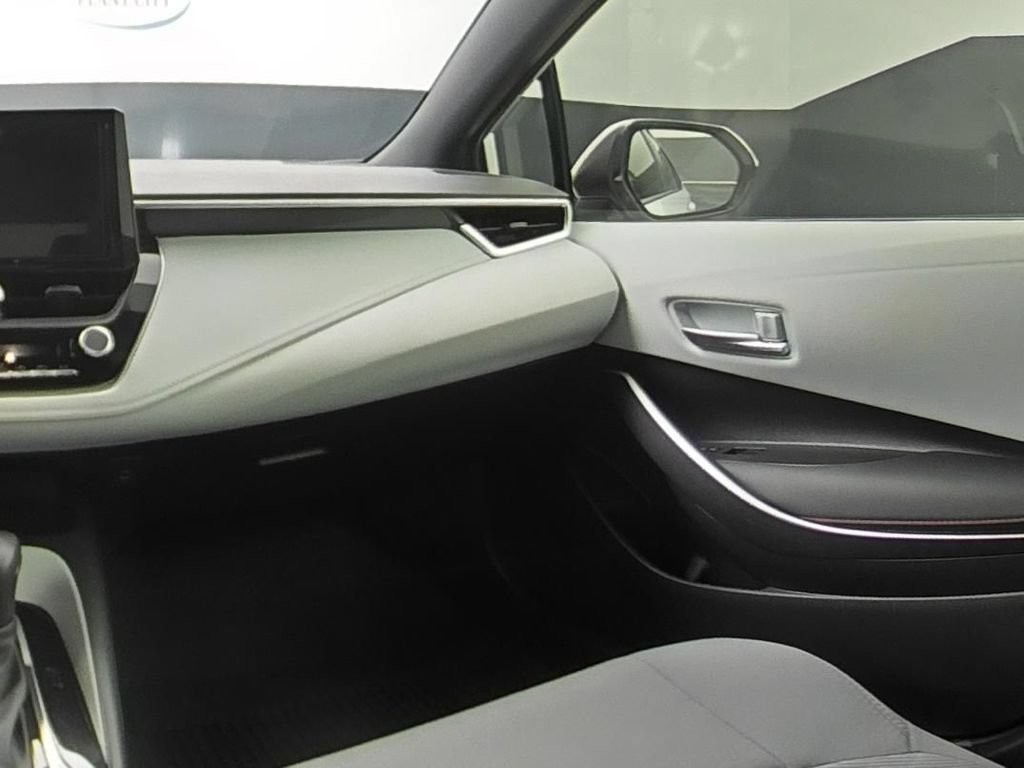 Used 2025 Toyota Corolla SE FWD image 15