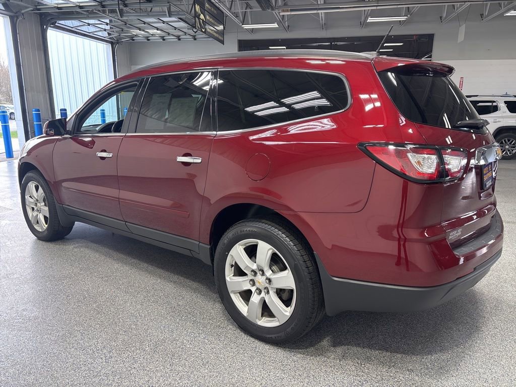 Used 2016 Chevrolet Traverse LT w/ Style and Technology Package image 5
