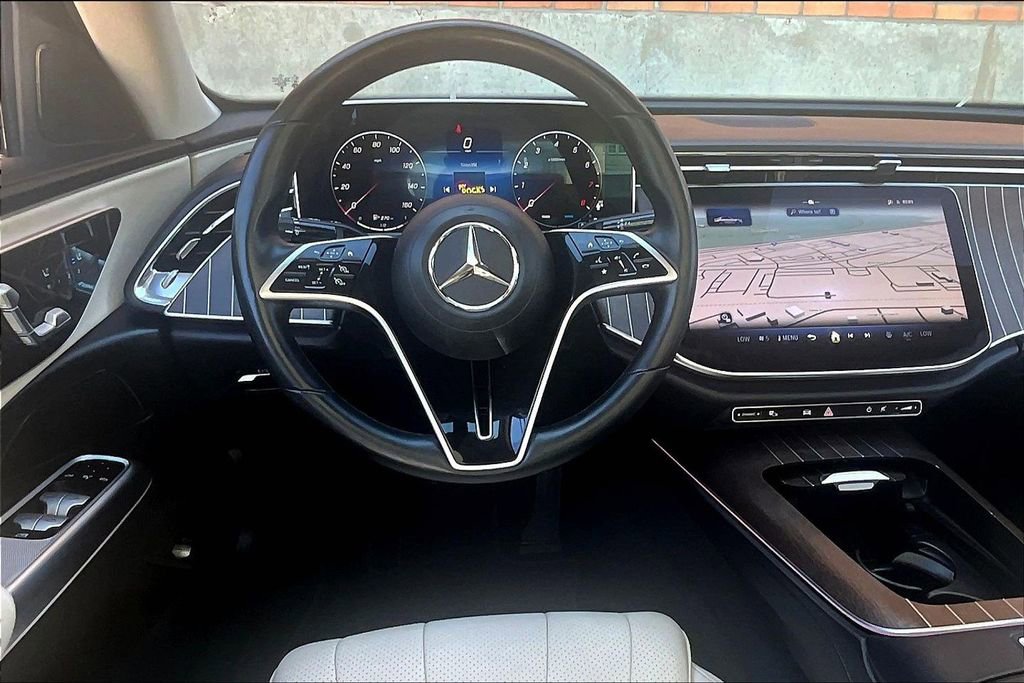 Used 2025 Mercedes-Benz E 350 Sedan image 8