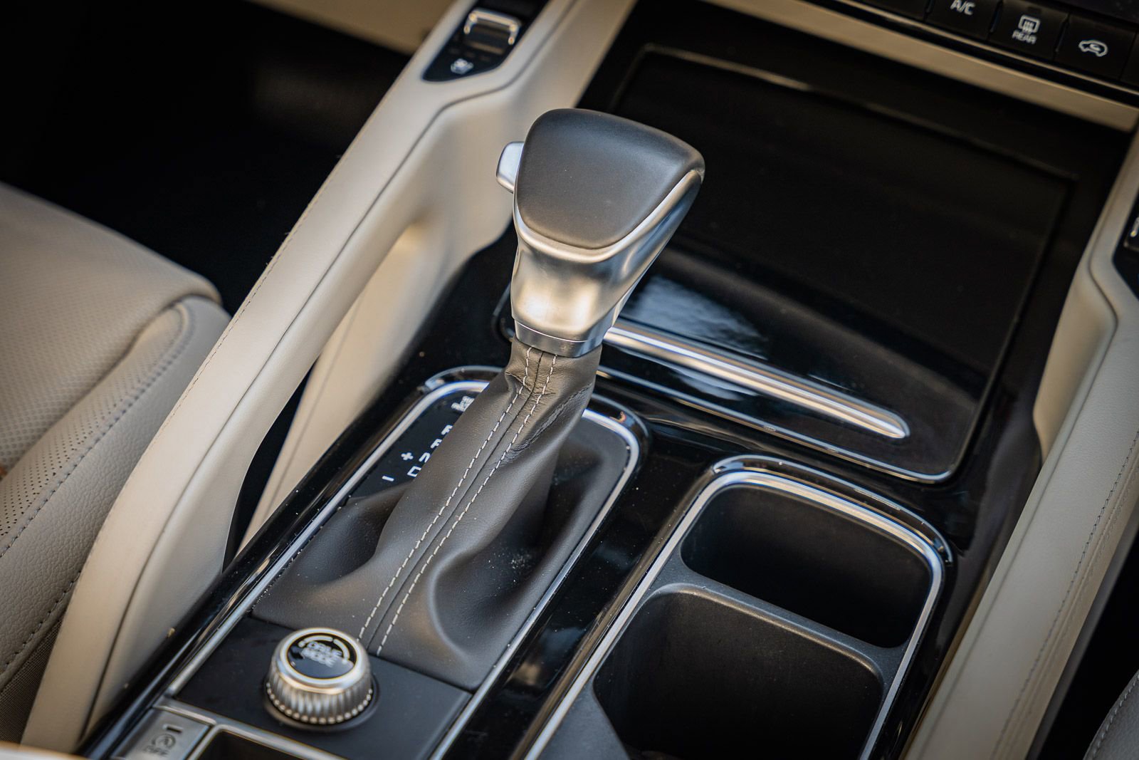 Used 2023 Kia Telluride EX w/ EX Captain's Chair Package image 31