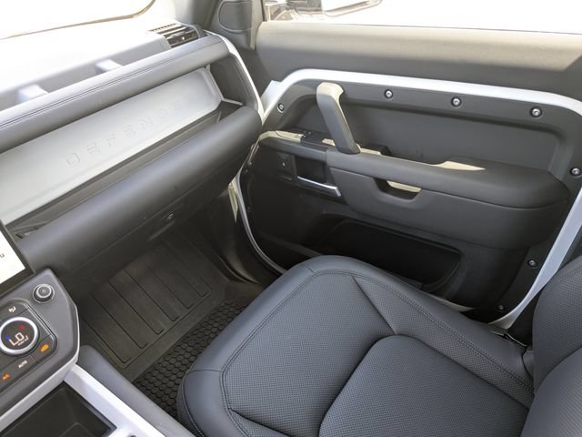 Used 2026 Land Rover Defender 110 S AWD/4WD image 17