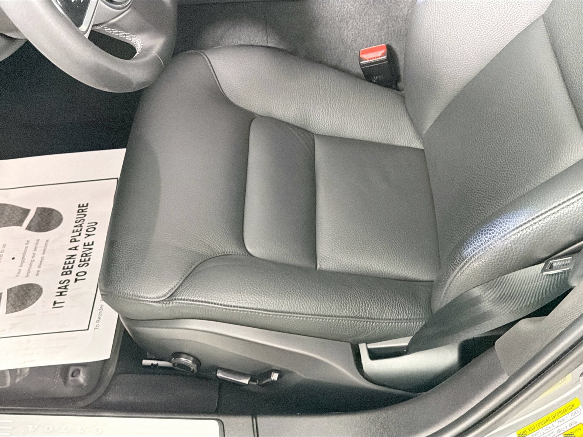 Certified 2024 Volvo S60 B5 Plus w/ Climate Package FWD image 21