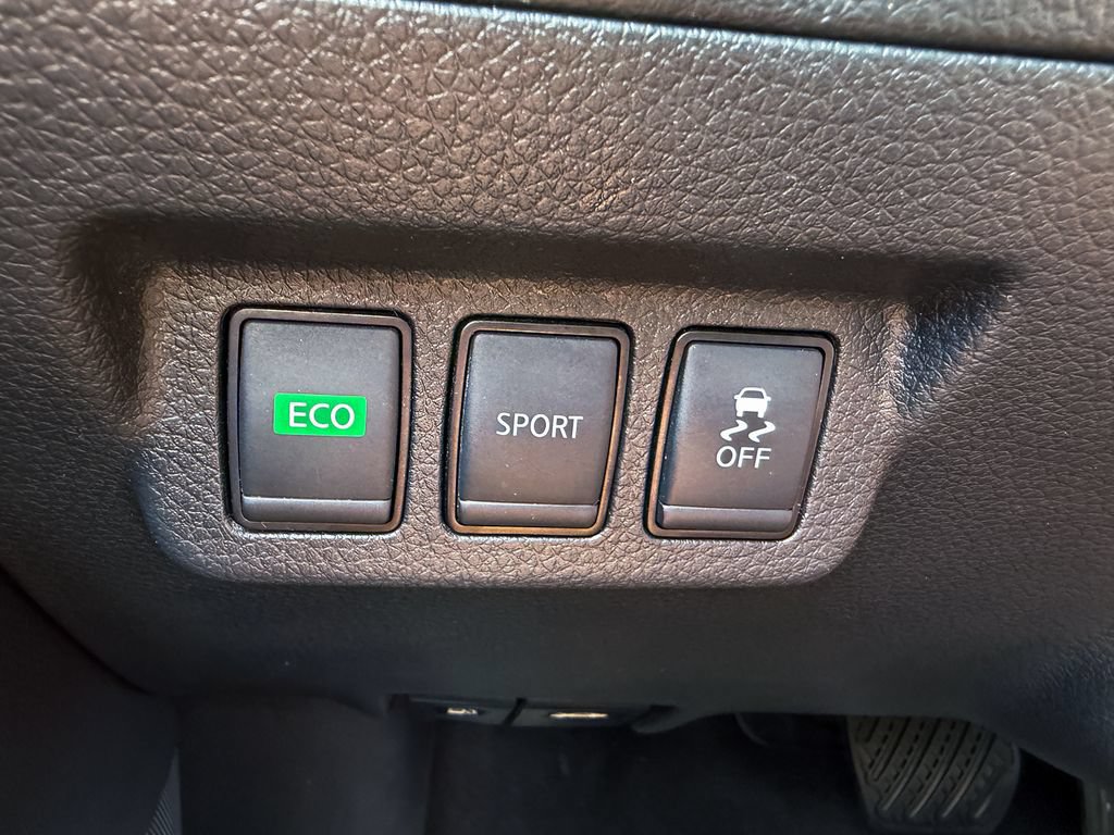 Used 2017 Nissan Sentra SV w/ Protection Package FWD image 23