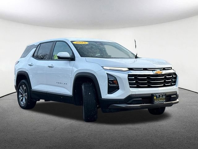 Used 2025 Chevrolet Equinox LT image 2