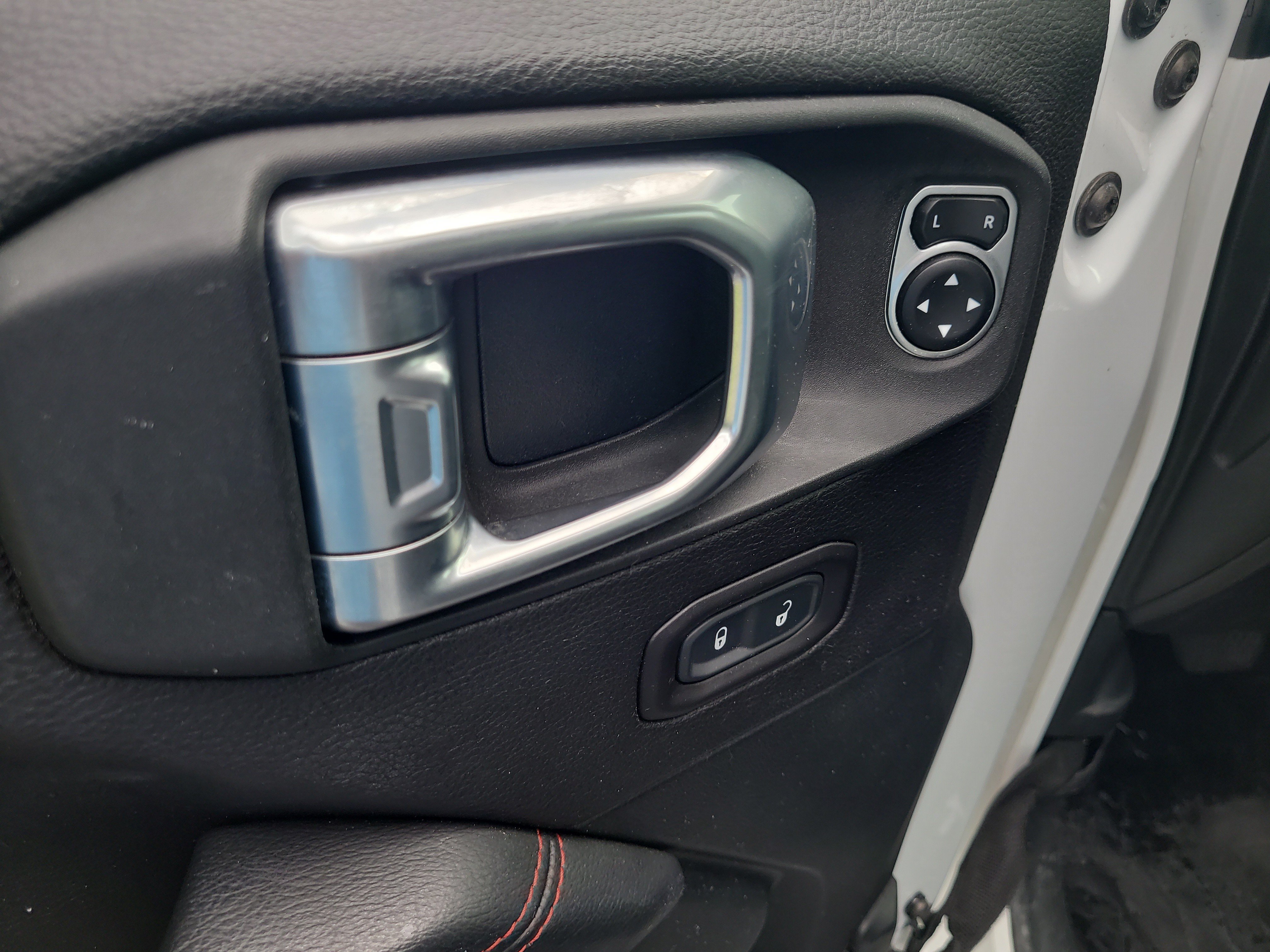 Used 2020 Jeep Gladiator Rubicon AWD/4WD image 18
