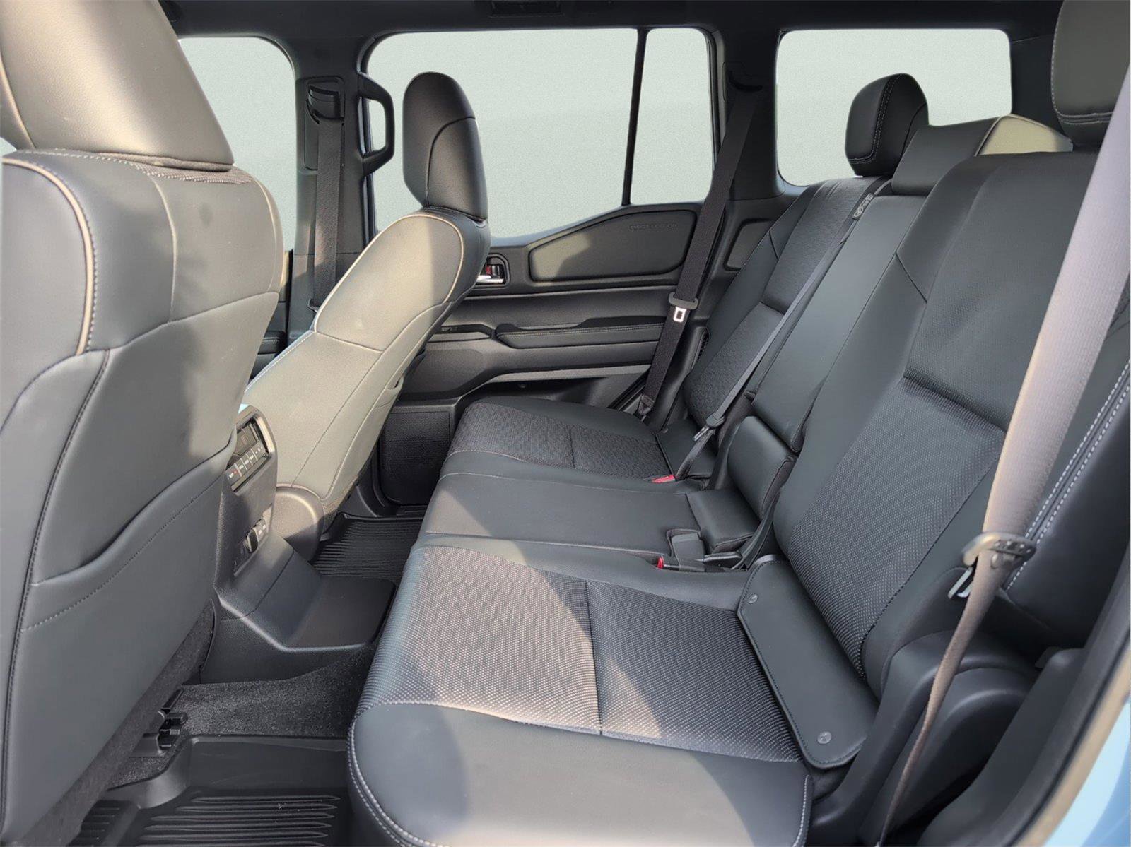 Used 2024 Toyota Land Cruiser image 34