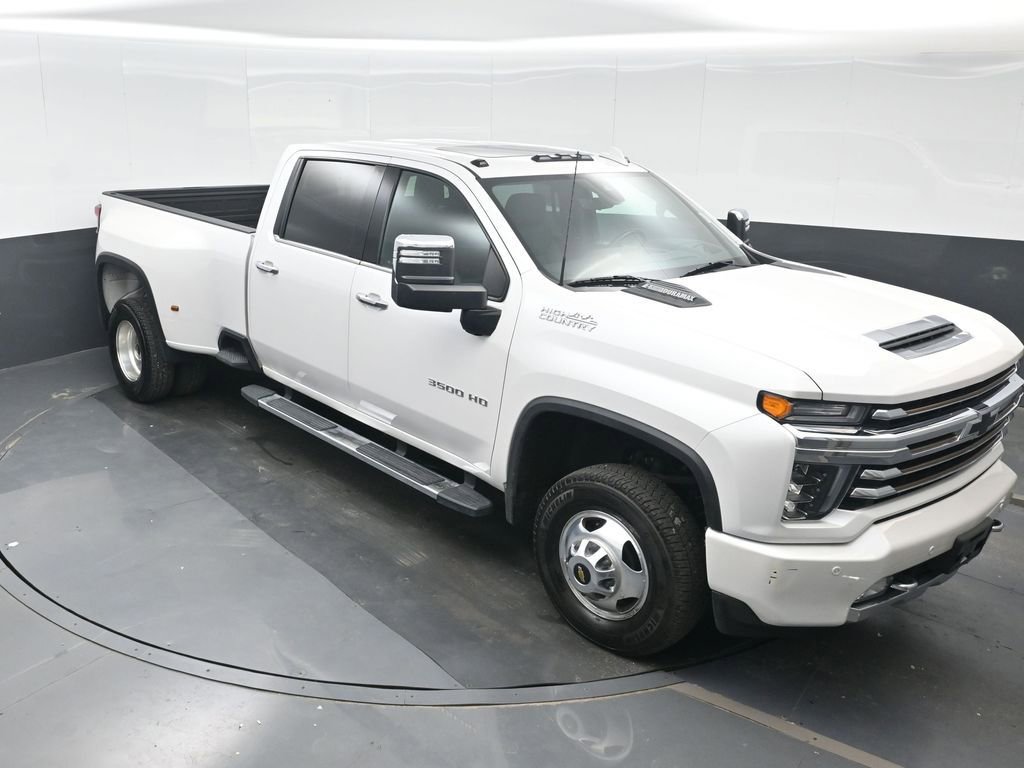 Used 2023 Chevrolet Silverado 3500 High Country image 30