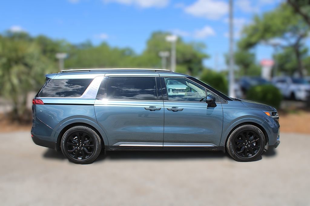 Used 2024 Kia Carnival SX FWD image 5