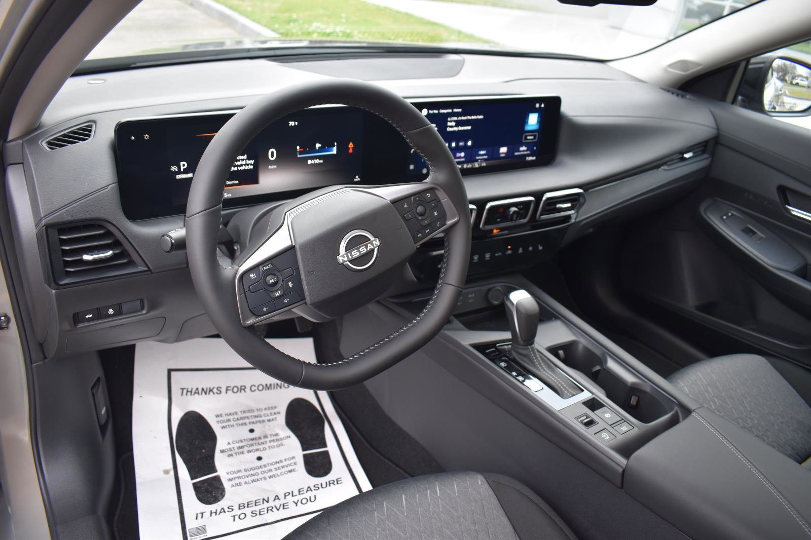 Used 2026 Nissan Sentra SV w/ SV Convenience Package FWD image 24
