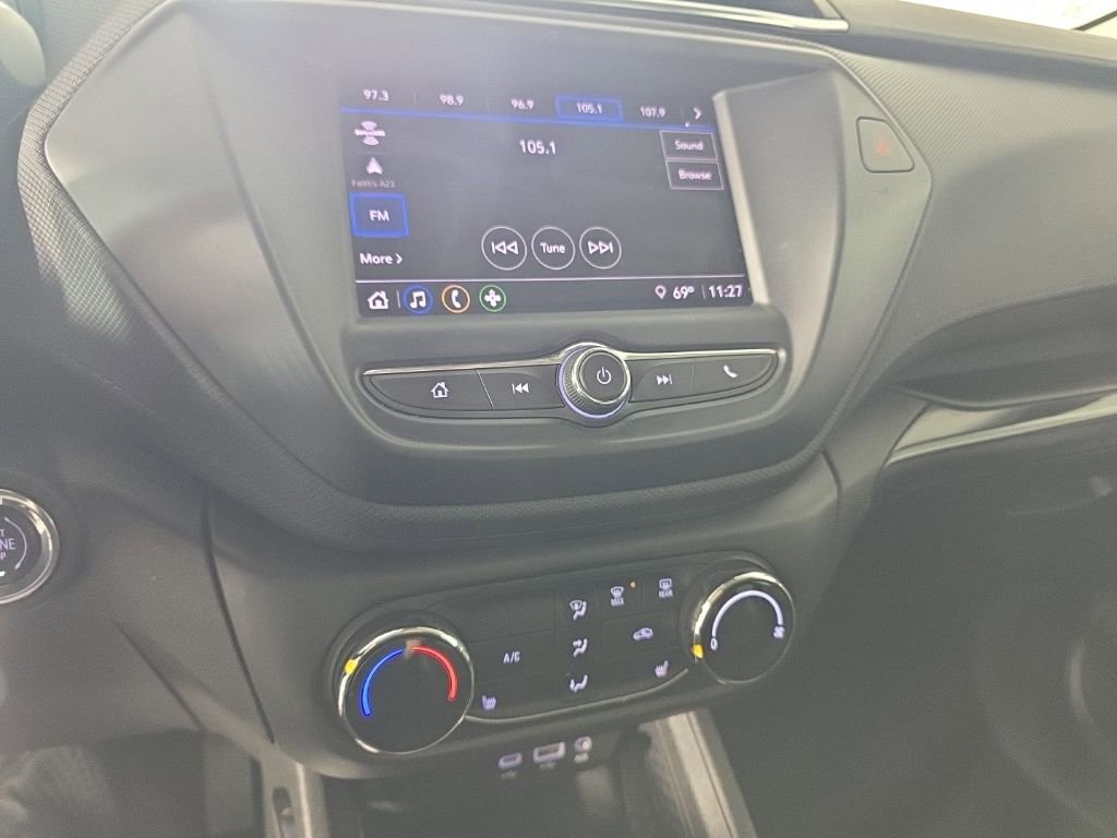 Used 2023 Chevrolet TrailBlazer LT FWD image 19