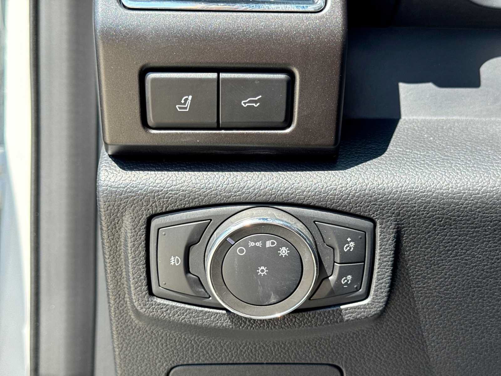 Used 2020 Ford Expedition Limited w/ Special Edition Package AWD/4WD image 26