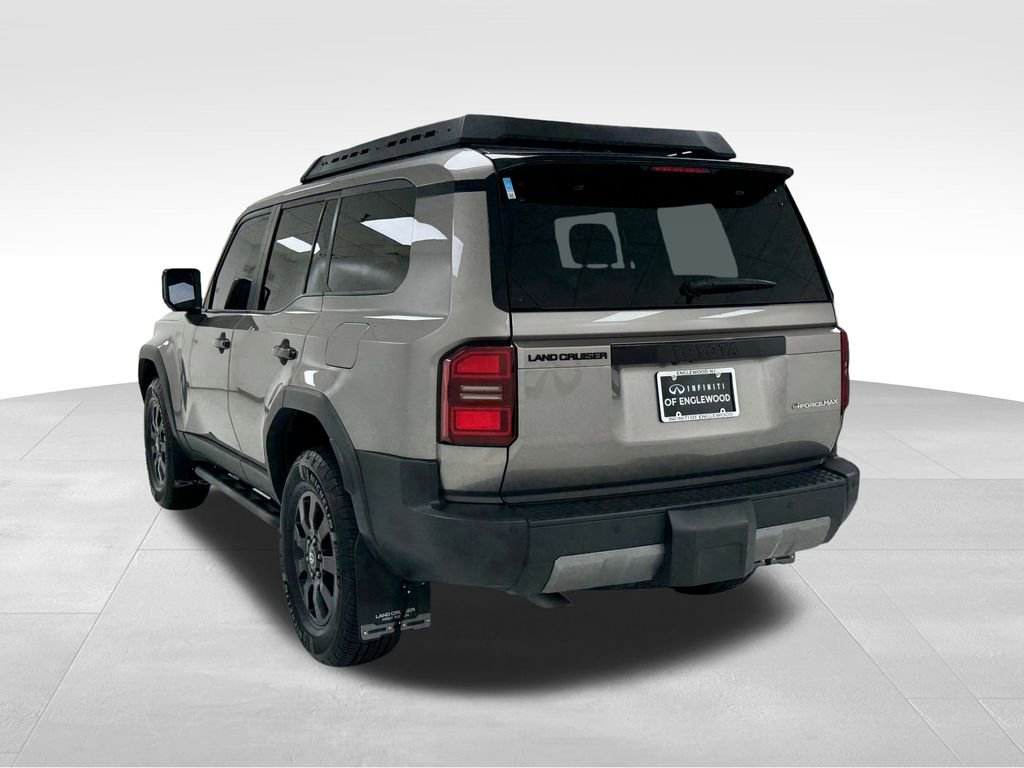 Used 2024 Toyota Land Cruiser image 5