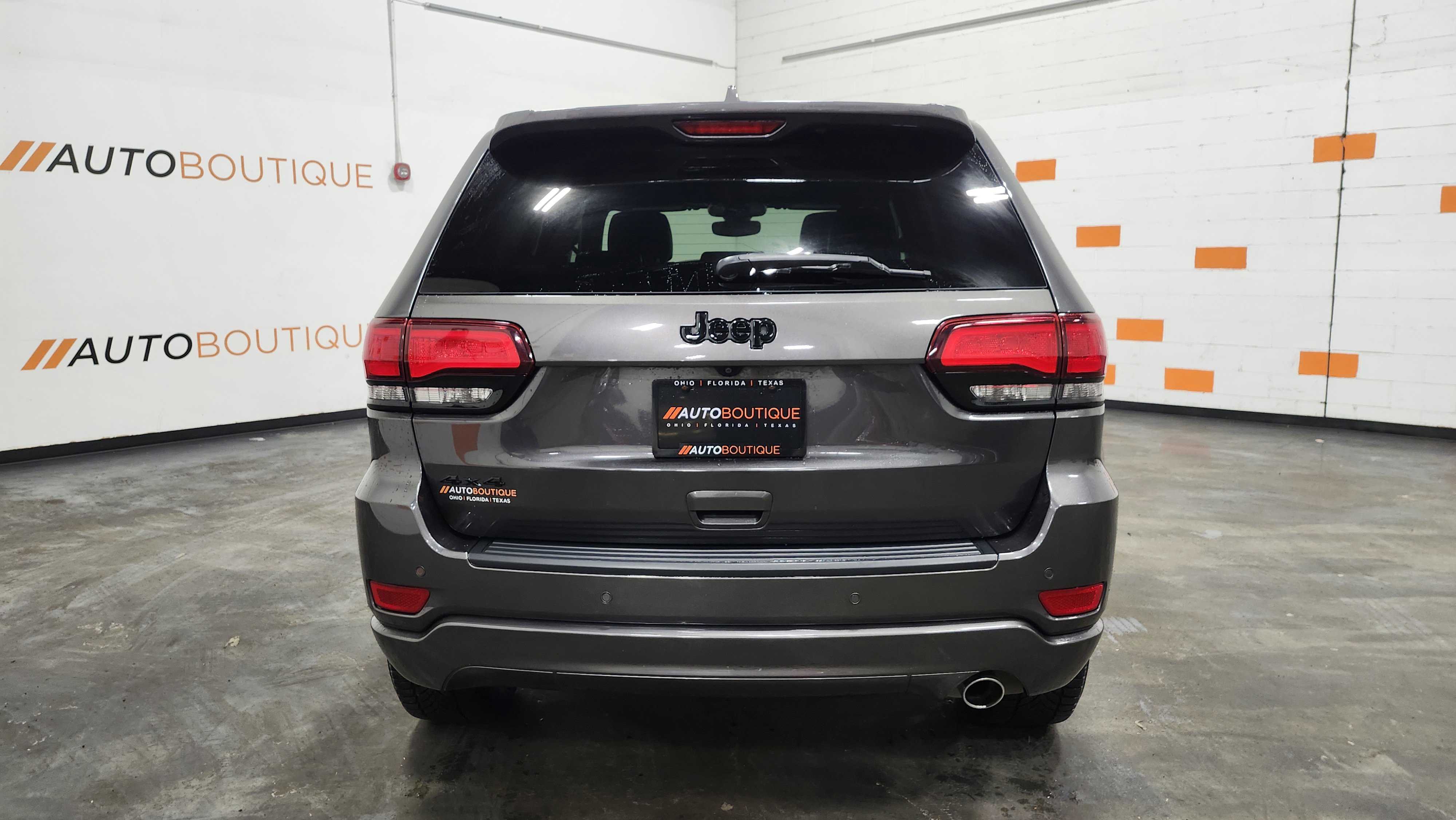 Used 2019 Jeep Grand Cherokee Altitude image 15