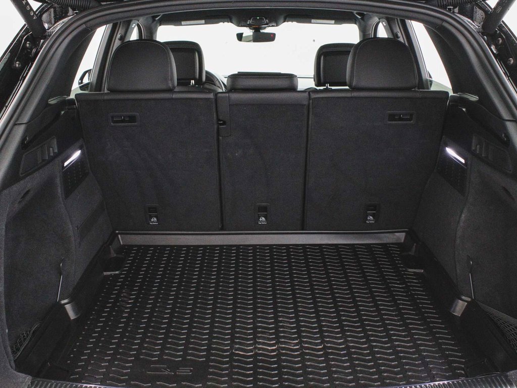 Used 2023 Audi SQ5 Premium w/ Convenience Package image 42