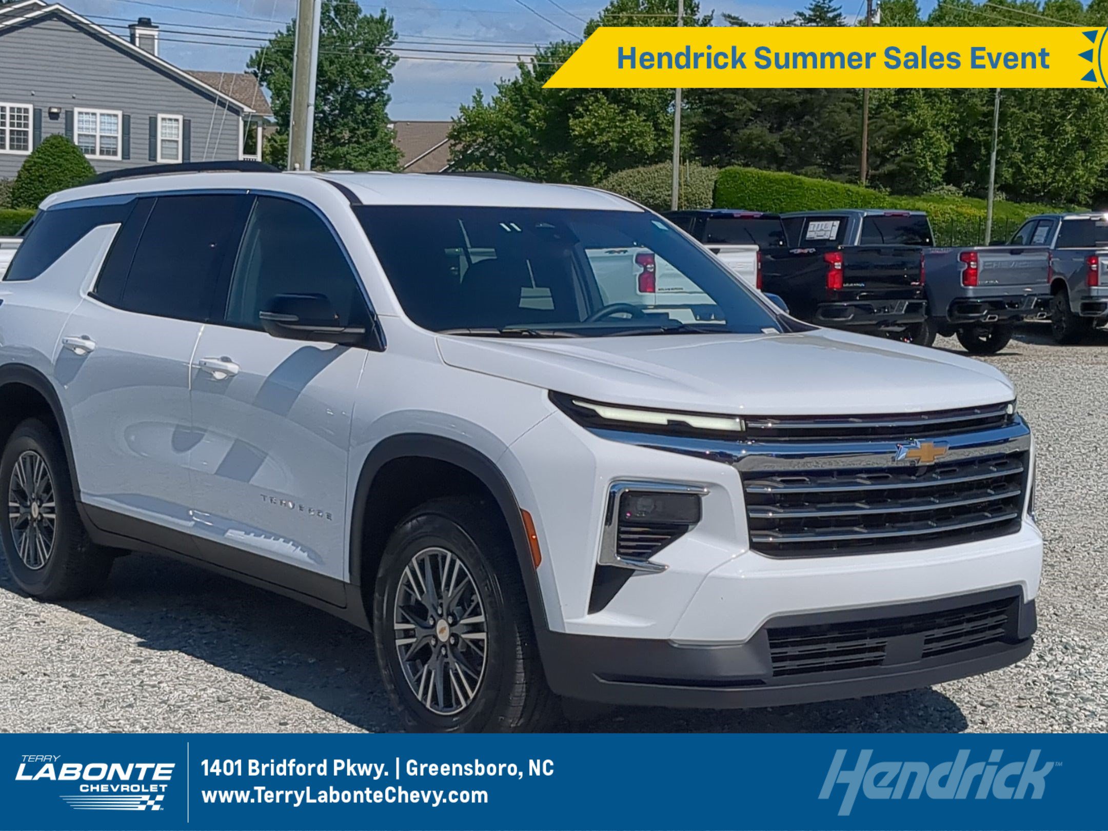 Used 2026 Chevrolet Traverse LT AWD/4WD image 1