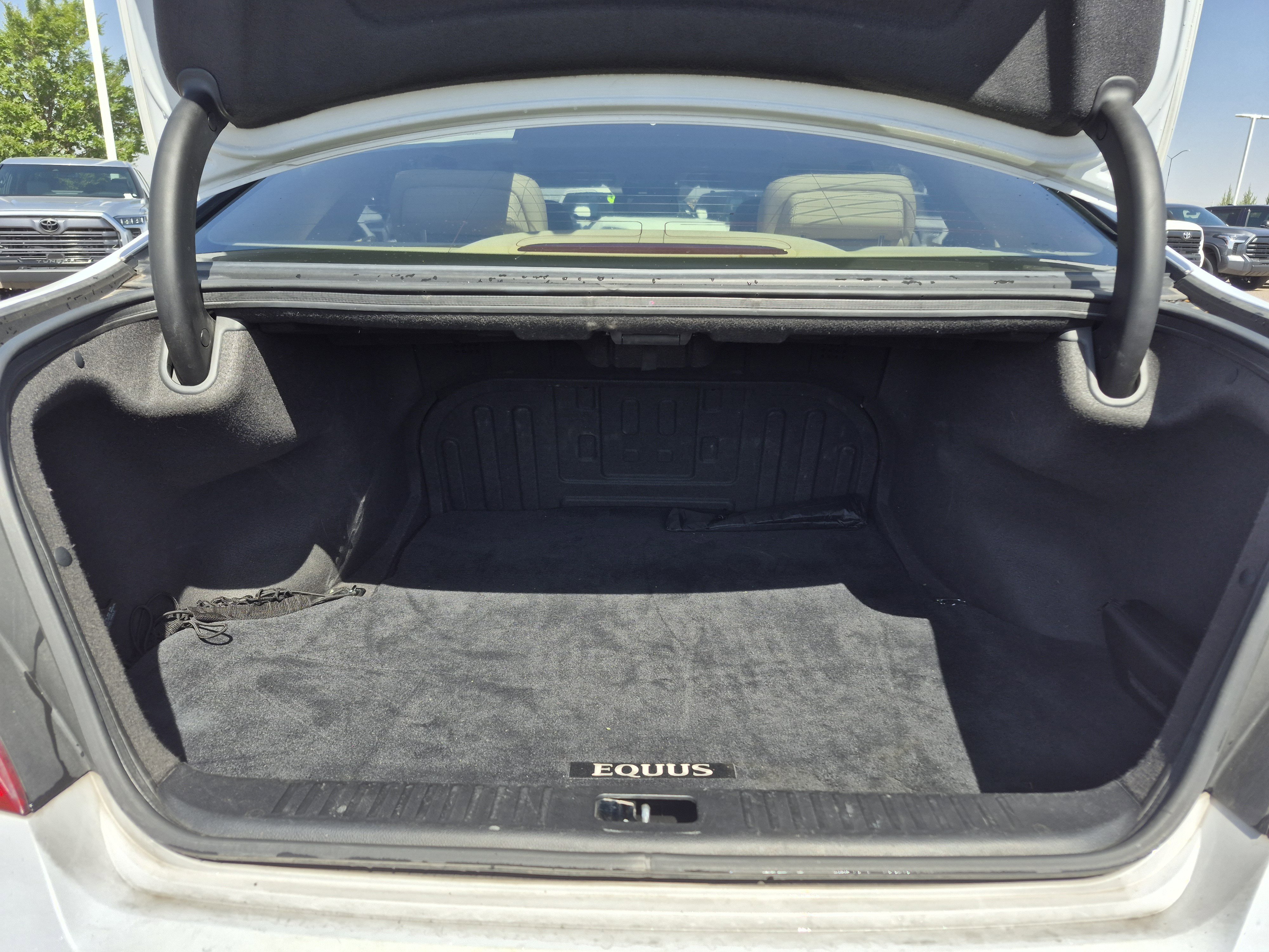 Used 2015 Hyundai Equus Signature RWD image 20