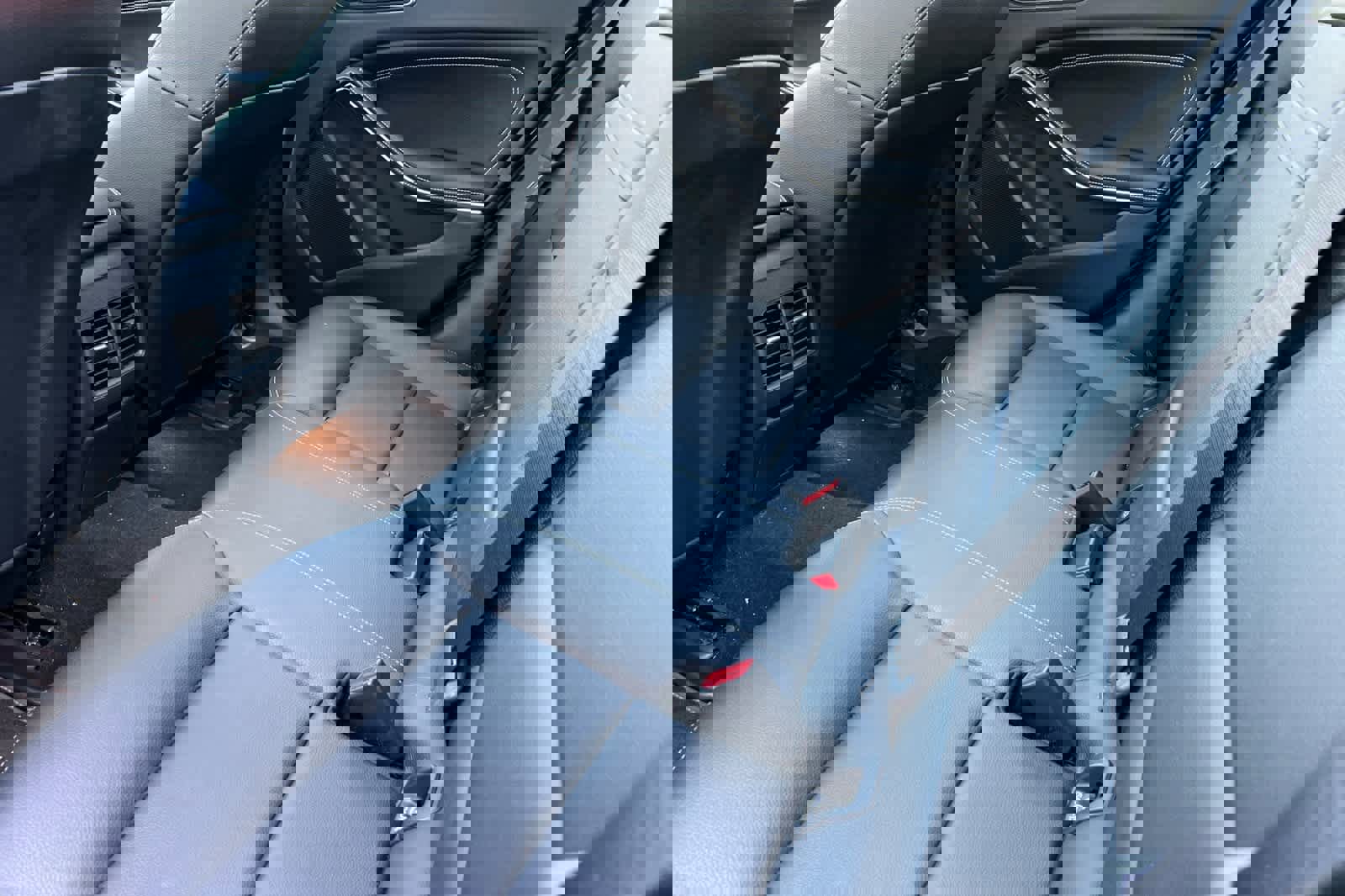 Used 2019 Mercedes-Benz GLA 250 4MATIC image 5