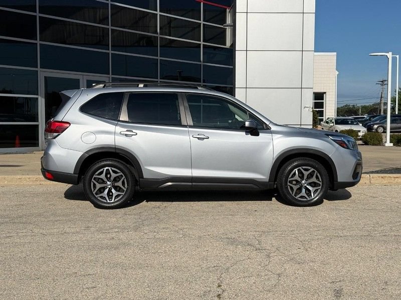 Used 2020 Subaru Forester Premium w/ Popular Package #1 AWD/4WD image 2