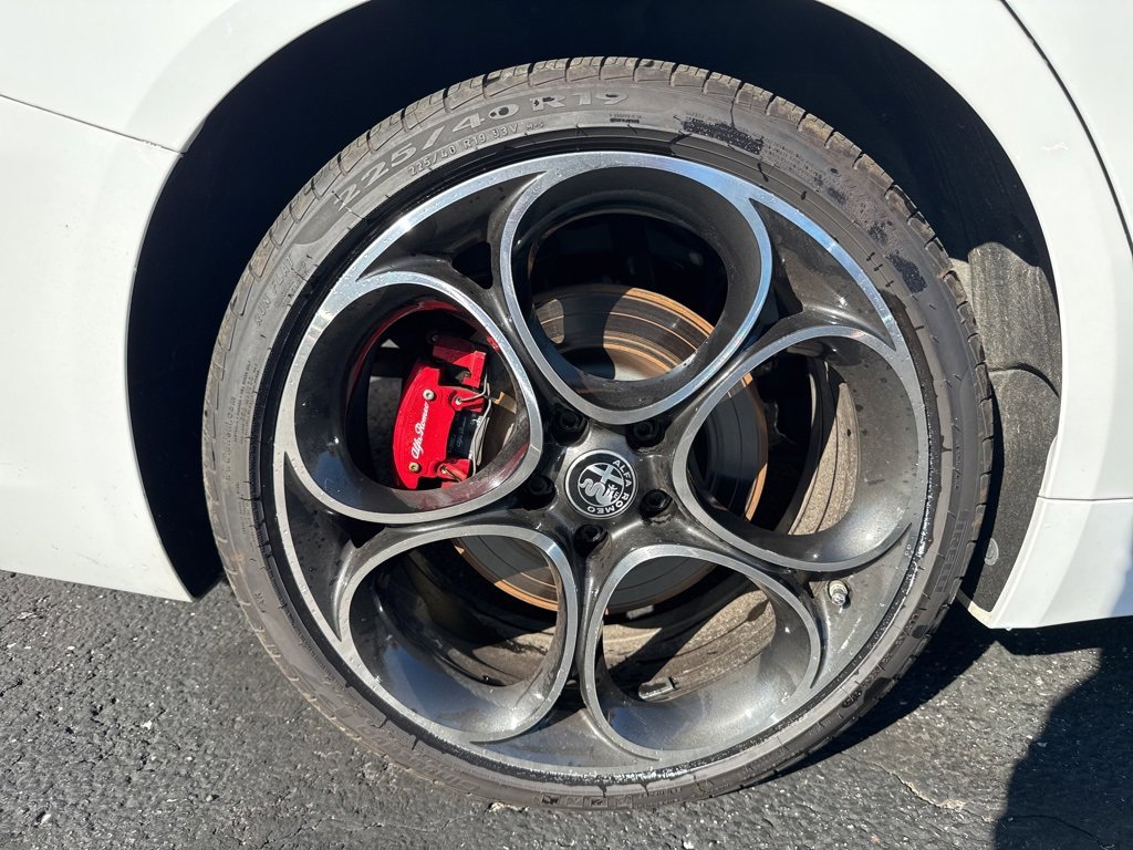 Used 2022 Alfa Romeo Giulia Veloce image 20