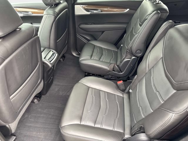 Used 2021 Cadillac XT6 Premium Luxury w/ Platinum Package AWD/4WD image 15