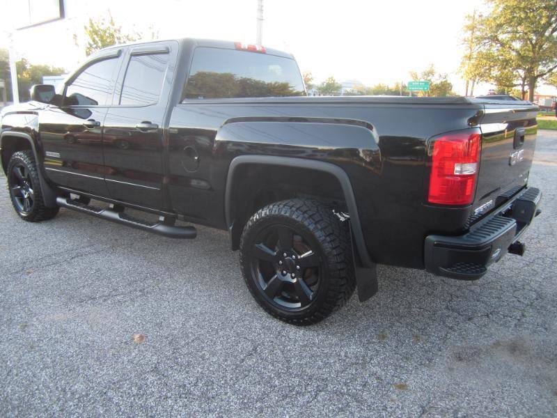 Used 2017 GMC Sierra 1500 SLE w/ Elevation Edition AWD/4WD image 6