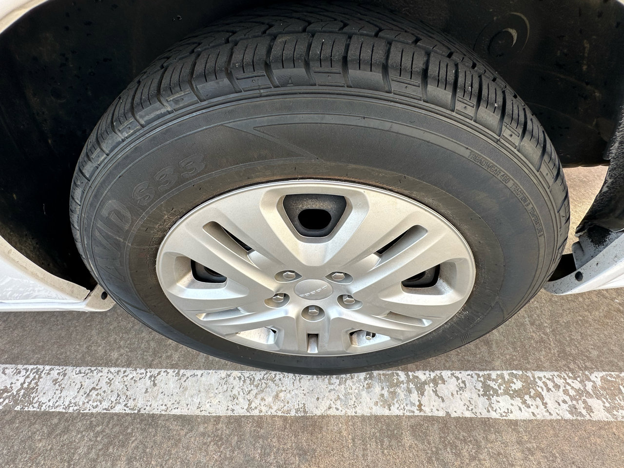 Used 2019 Dodge Grand Caravan SE w/ UConnect Hands-Free Group image 28