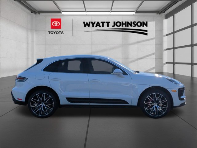 Used 2022 Porsche Macan S AWD/4WD image 8