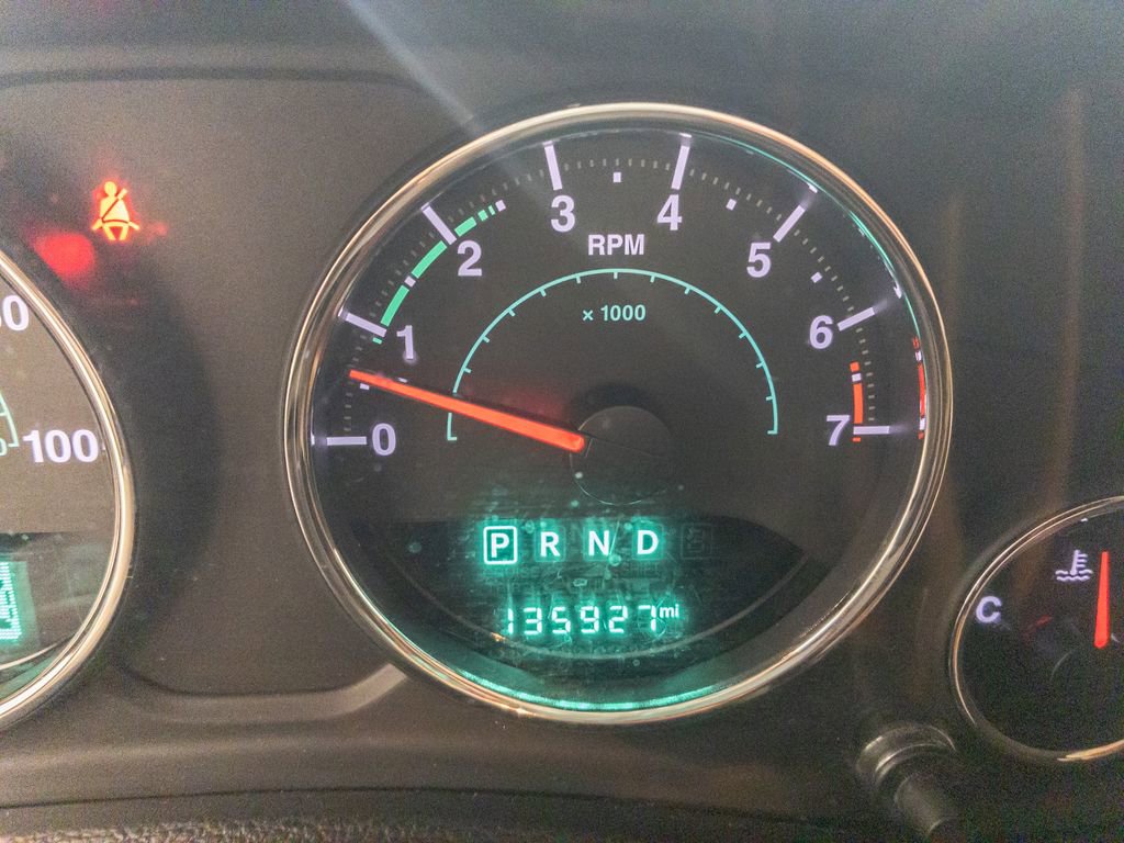 Used 2014 Jeep Wrangler Unlimited Sahara w/ Connectivity Group image 13