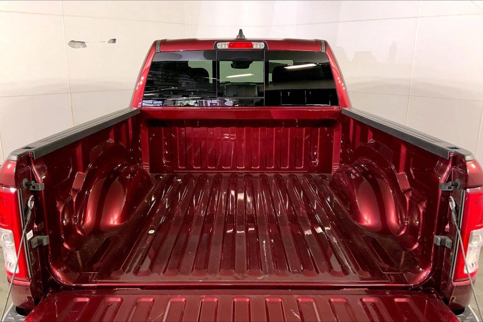 Used 2022 RAM 1500 Big Horn AWD/4WD image 4