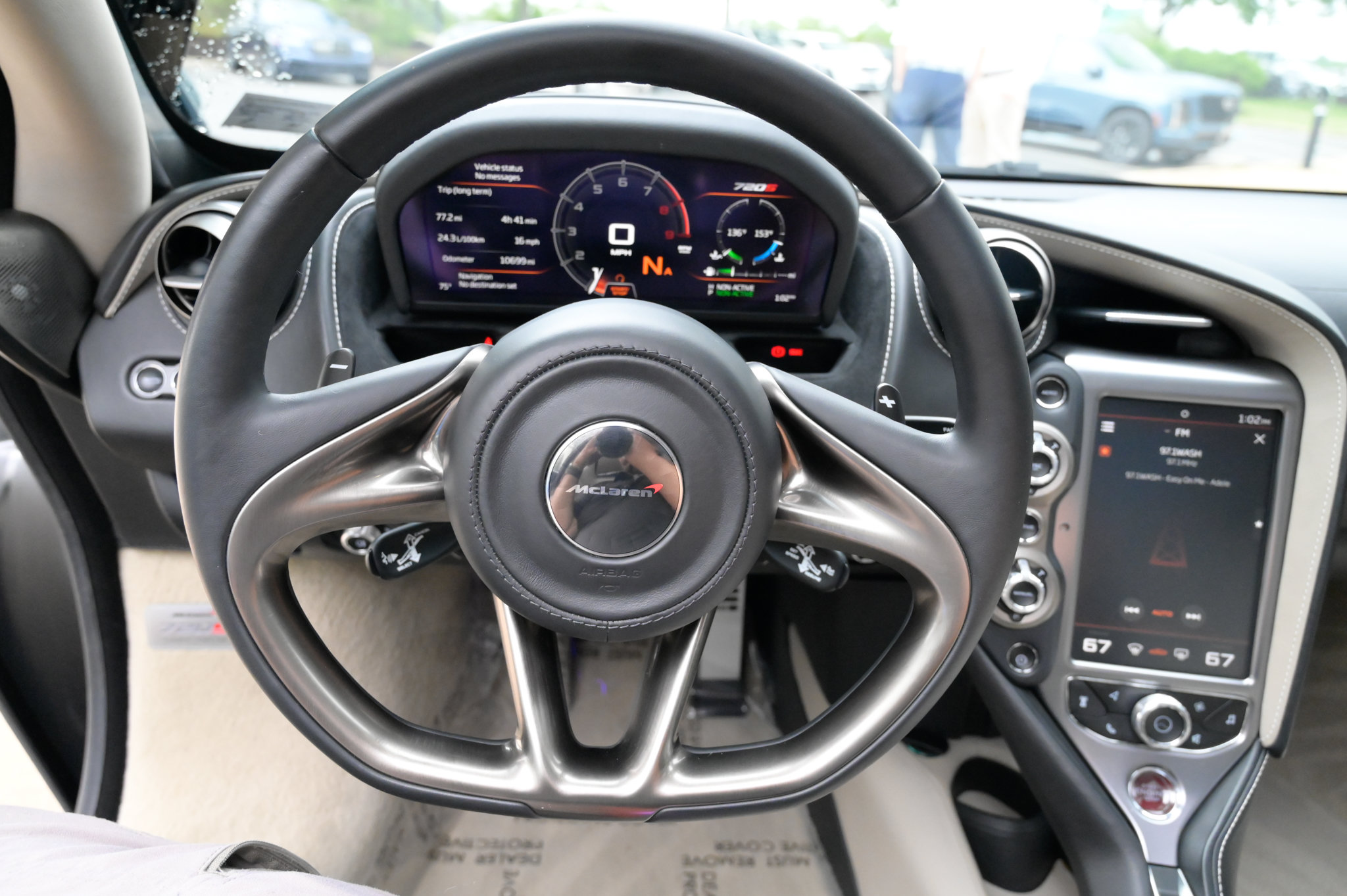 Used 2018 McLaren 720S Luxury RWD image 23