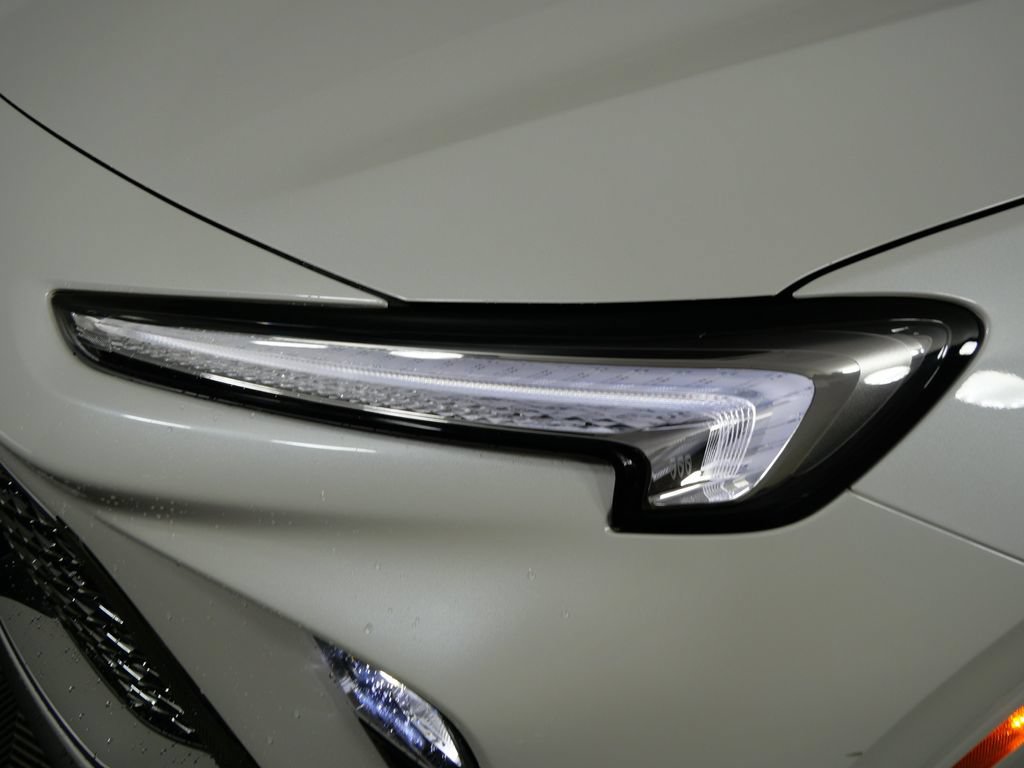 Used 2024 Buick Encore GX Avenir w/ Avenir Technology Package AWD/4WD image 11