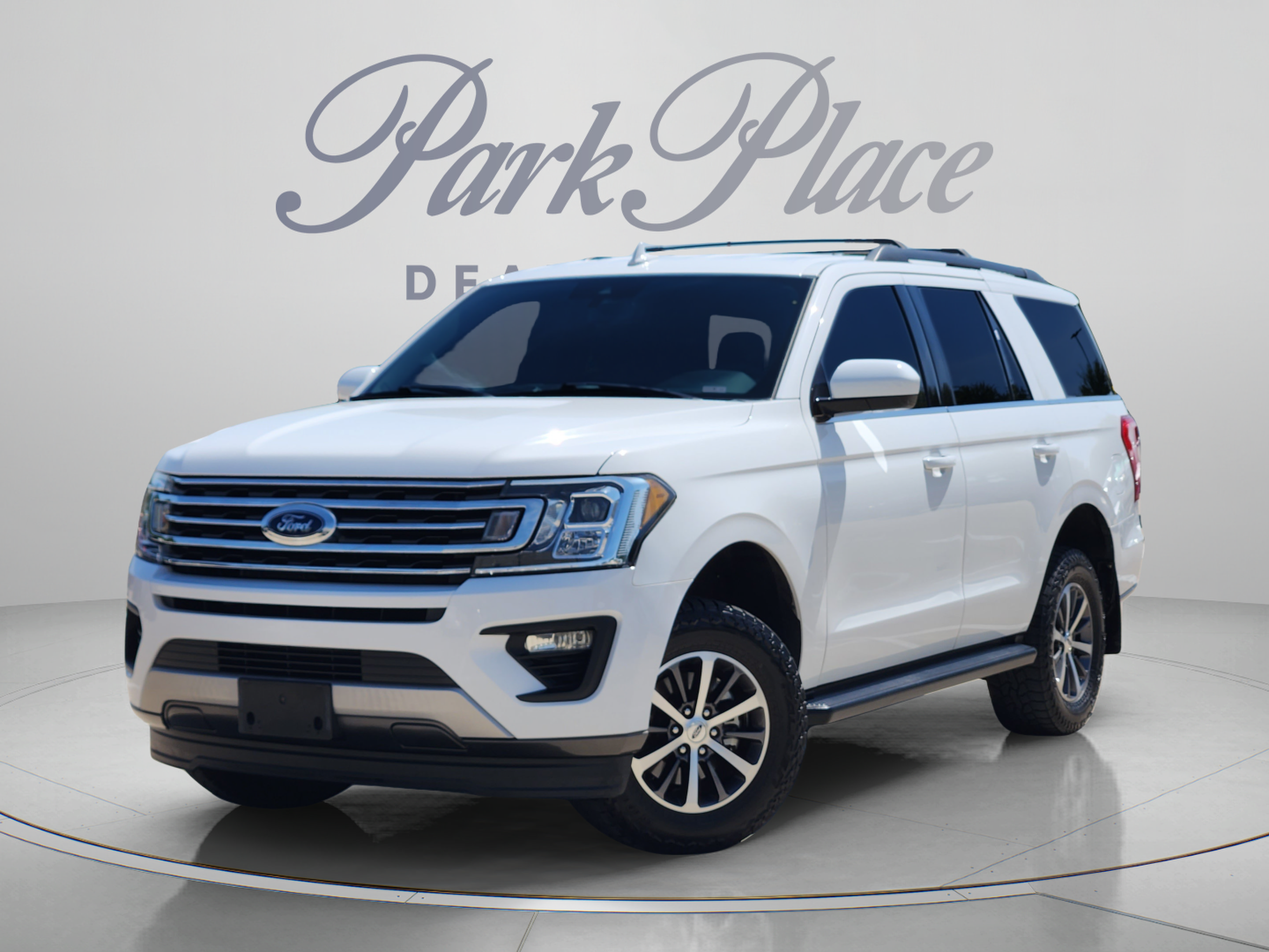 Used 2020 Ford Expedition XLT RWD image 1