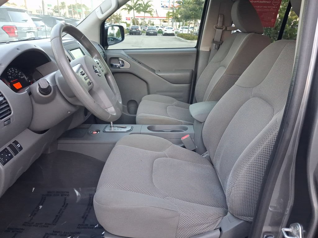 Used 2021 Nissan Frontier SV w/ Midnight Edition Floor Mats RWD image 14