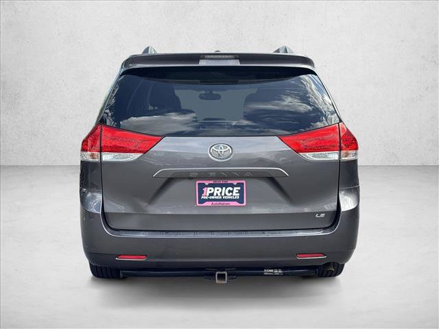 Used 2013 Toyota Sienna LE w/ Towing Pkg FWD image 6
