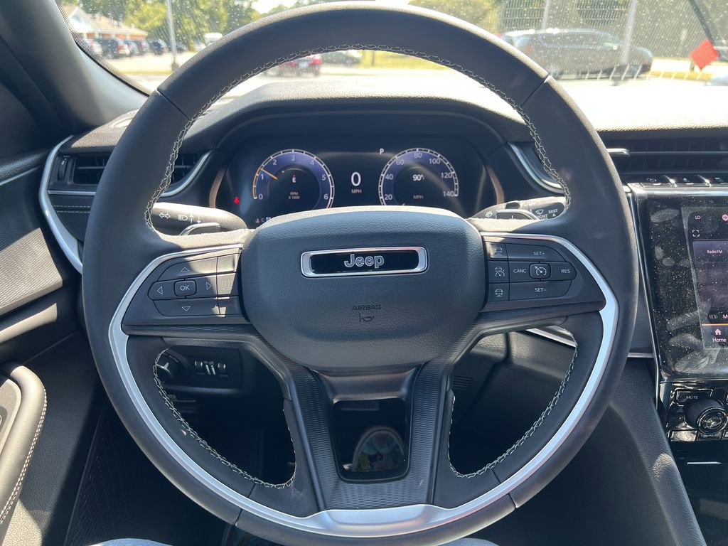 New 2025 Jeep Grand Cherokee L Laredo w/ Trailer Tow Package image 10