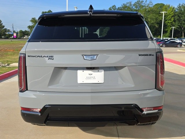 New 2026 Cadillac Escalade IQ Sport 1 w/ LPO, ONYX Package image 4