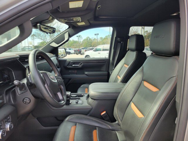 Used 2024 GMC Sierra 1500 AT4 w/ Technology Package AWD/4WD image 11