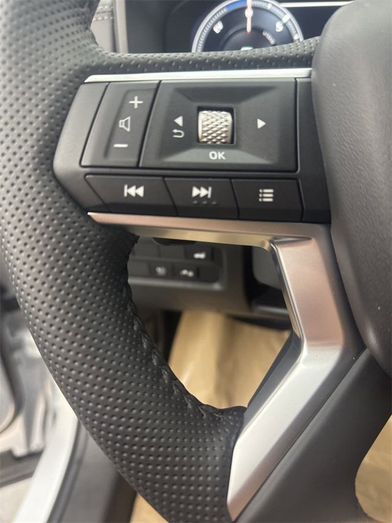 New 2025 Mitsubishi Outlander SE image 22